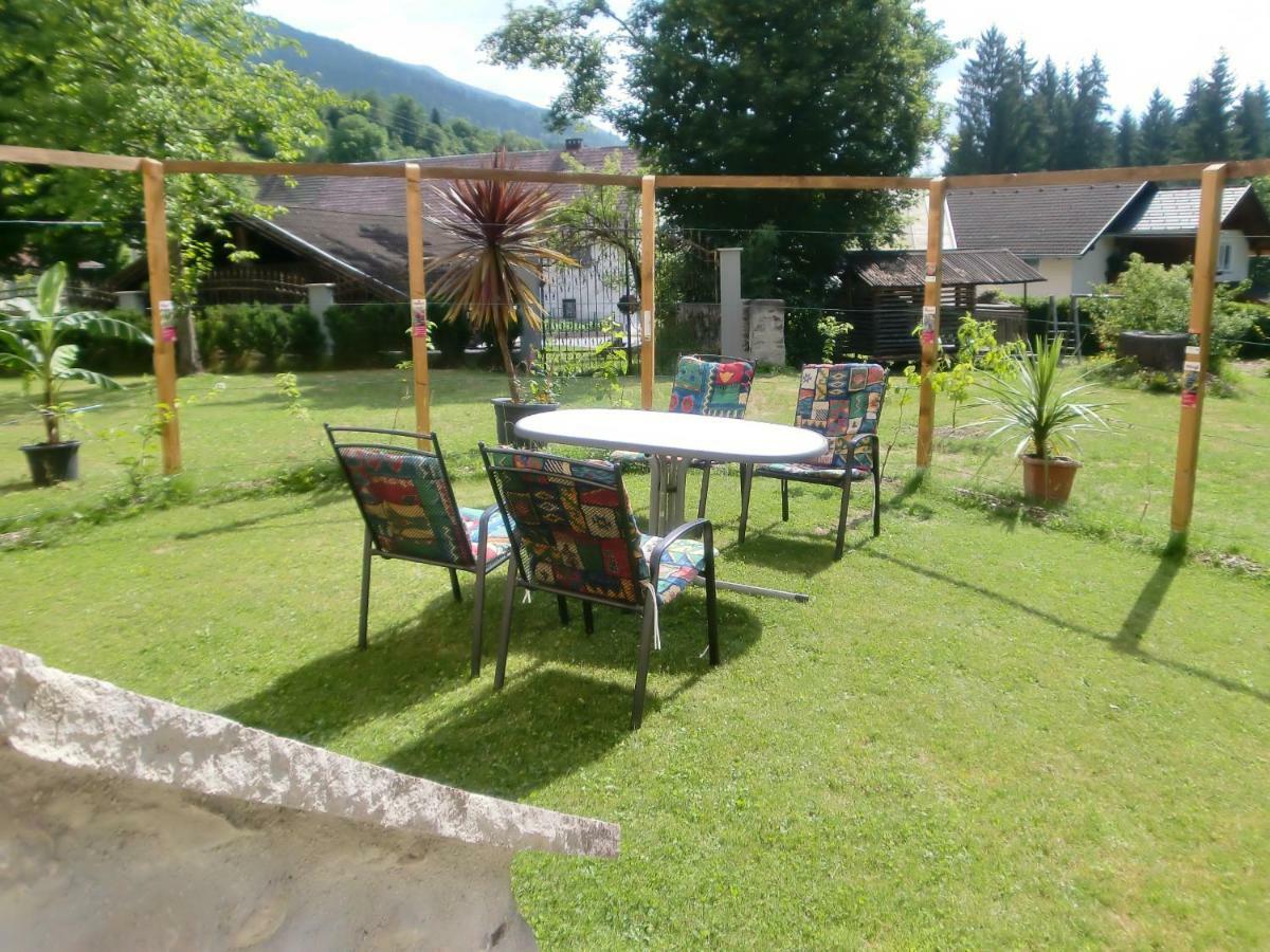 Garten- & Loggia-Appartement Herrenhaus Dellach im Drautal Eksteriør billede