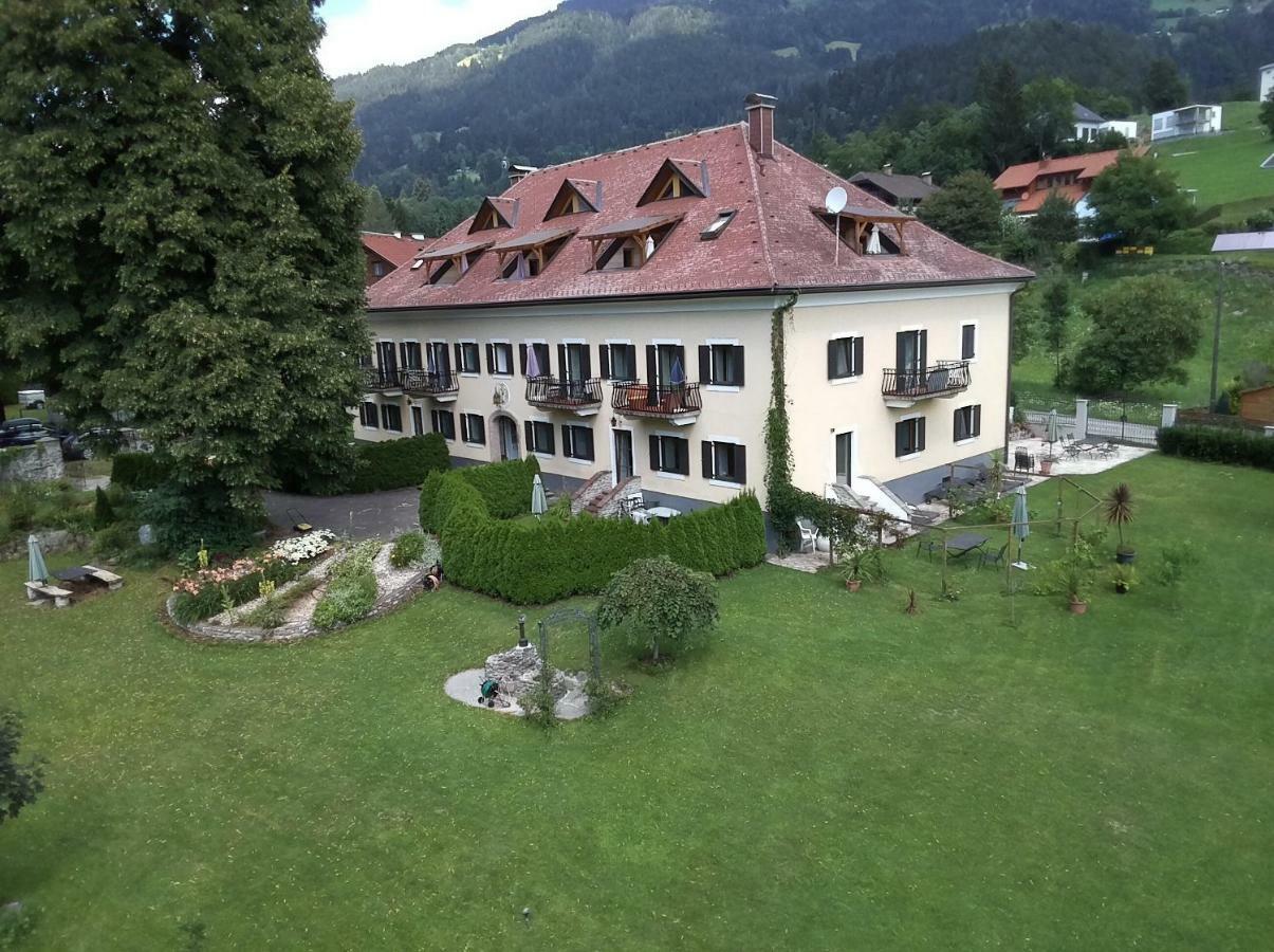 Garten- & Loggia-Appartement Herrenhaus Dellach im Drautal Eksteriør billede