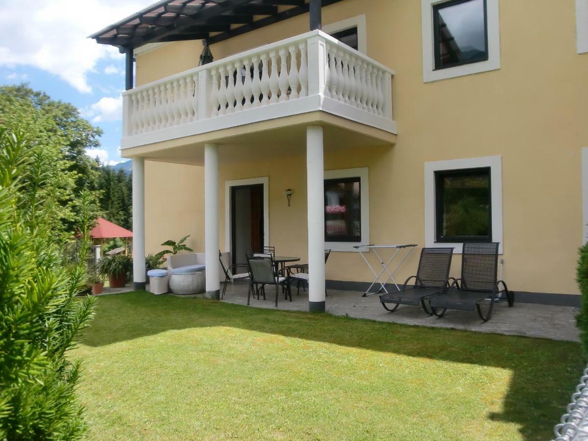Garten- & Loggia-Appartement Herrenhaus Dellach im Drautal Eksteriør billede