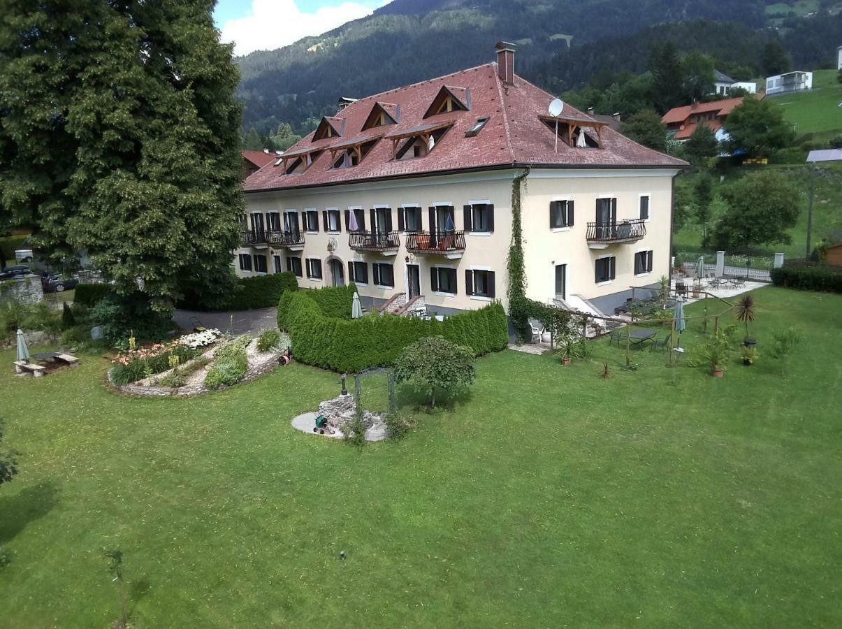 Garten- & Loggia-Appartement Herrenhaus Dellach im Drautal Eksteriør billede