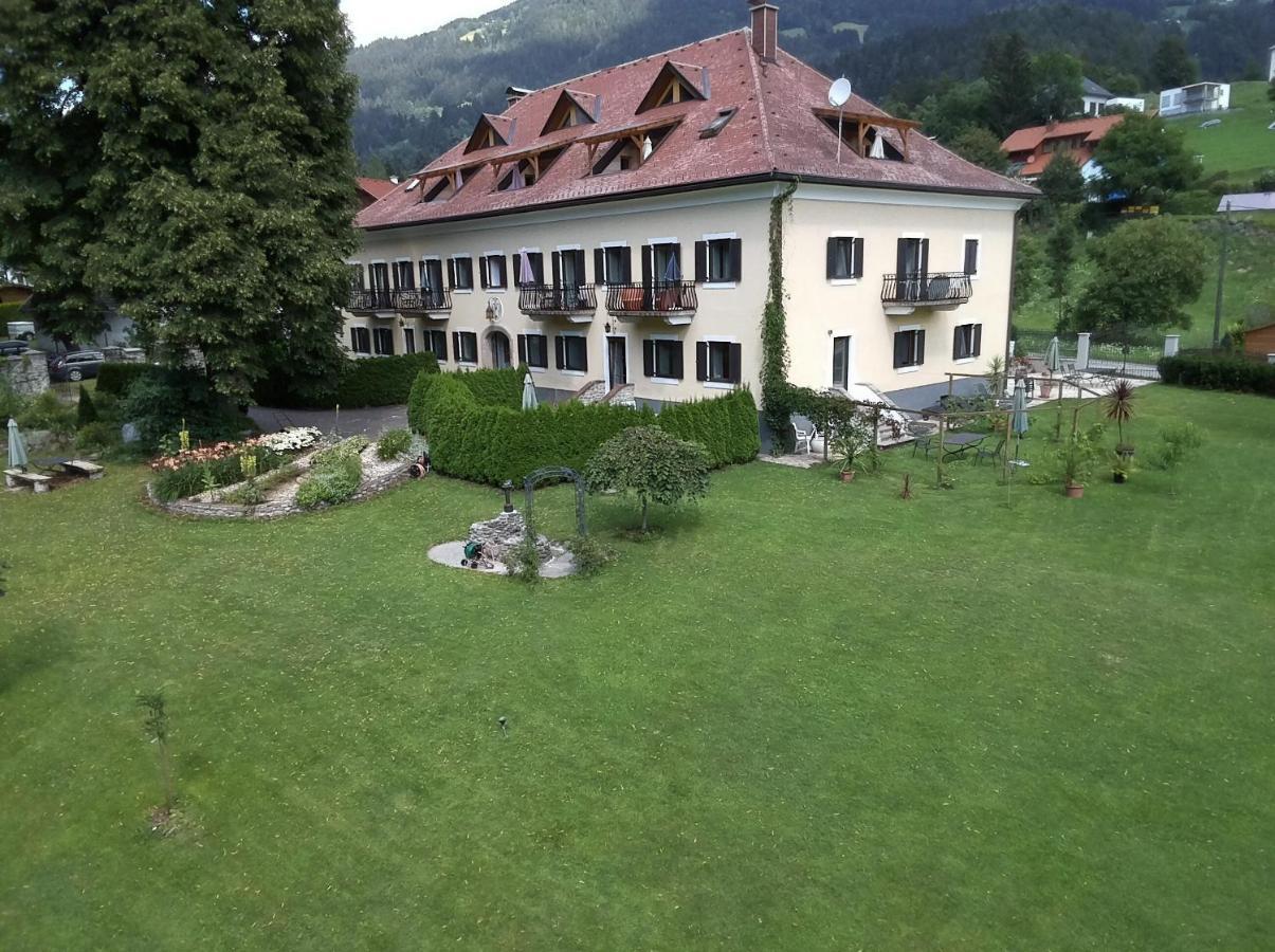 Garten- & Loggia-Appartement Herrenhaus Dellach im Drautal Eksteriør billede