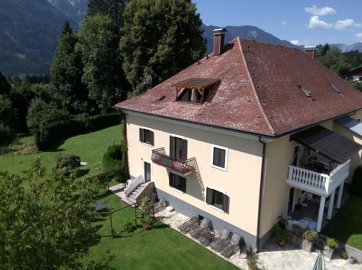 Garten- & Loggia-Appartement Herrenhaus Dellach im Drautal Eksteriør billede
