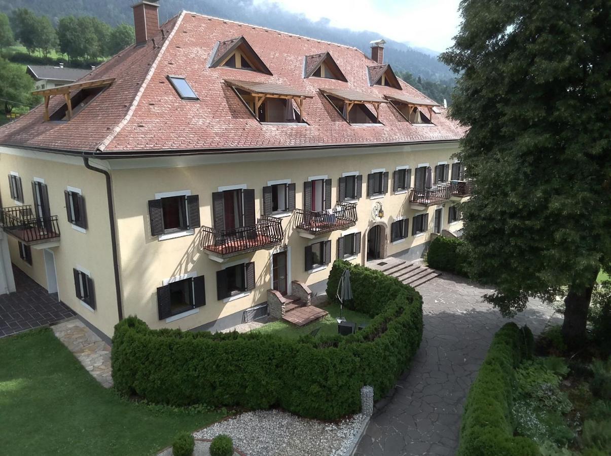 Garten- & Loggia-Appartement Herrenhaus Dellach im Drautal Eksteriør billede