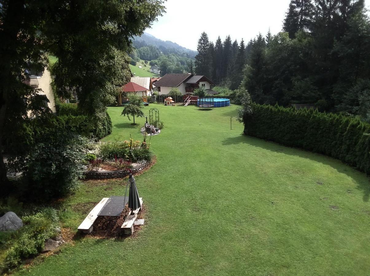 Garten- & Loggia-Appartement Herrenhaus Dellach im Drautal Eksteriør billede