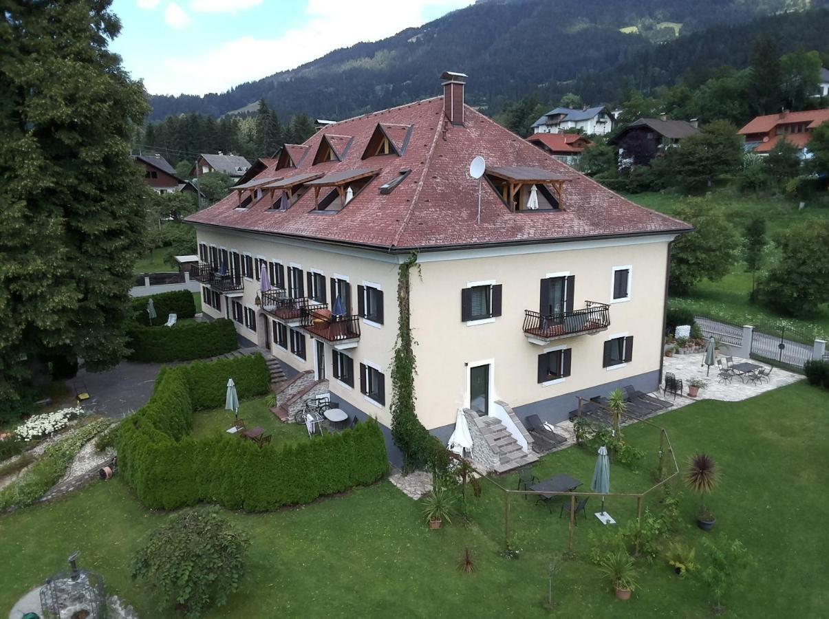 Garten- & Loggia-Appartement Herrenhaus Dellach im Drautal Eksteriør billede